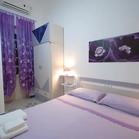 Quattro Pini Bed & Breakfast Salve